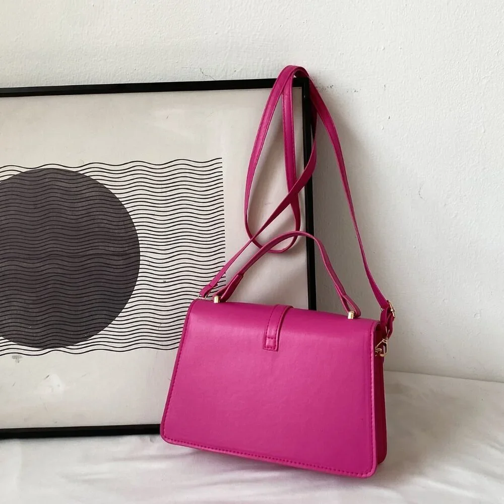Hot Pink Casual Women's Minimalist Buckle Decor Flap Square Bag - Picture 4 of 5
